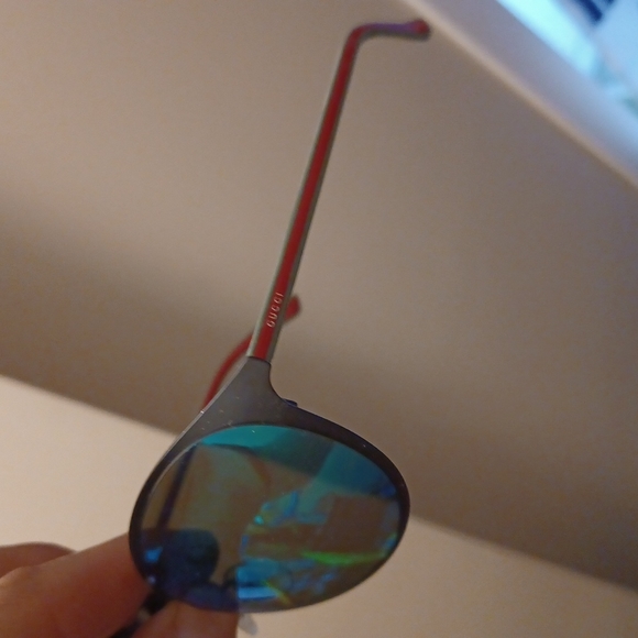 GUCCI  sun glasses in-style - Picture 2 of 4